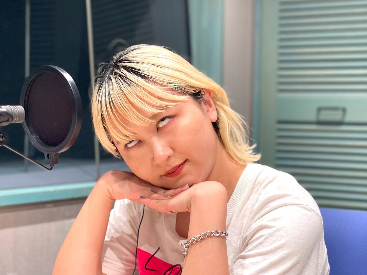 え〜…
今宵の #ツキウサ はサーヤ<a href="/sa___yaah/">サーヤ</a> 
から緊急コメント有り〼🛸

んでもって…
マネたくhappy birthday会にて…
呑む🍺呑む🍹呑む🍾

衝撃の誕プレモノにニシちゃん<a href="/mouEyo_Nishida/">ニシダ （ラランド）</a> の財布がガバガバ👛
radiko.jp/share/?t=20250…
#TBSラジオ
#ラランド
#しずてつストア
#UFO