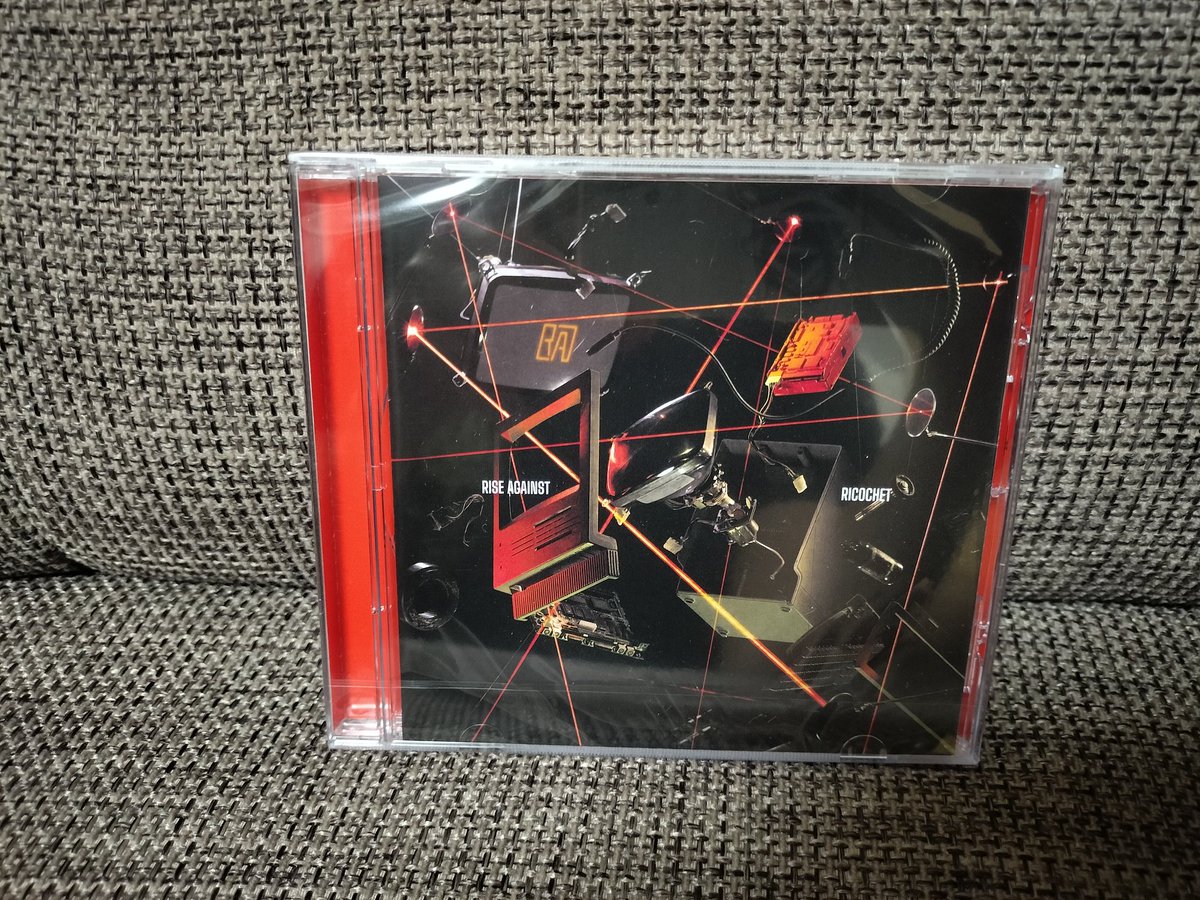 killingpunkrock's tweet image. Rise Against / Ricochet

Rise Againstのアルバムを購入！
Rise Againstも全然来日してくれないねぇ😭

#riseagainst  #ricochet  #lomavistarecordings  #punkrock  #hardcore
                    instagram.com/p/DN0JHyb0h5Q/…