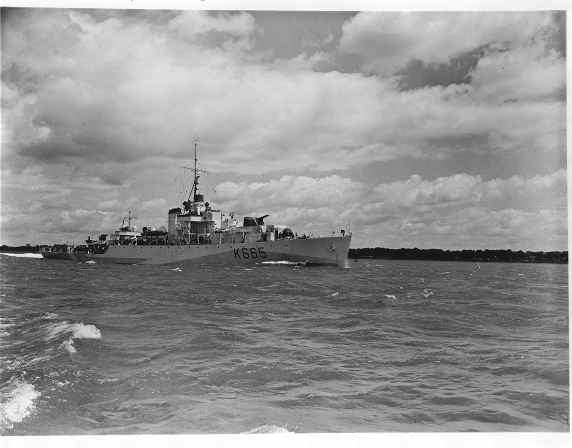 River class frigate HMCS Eastview (K 665): Laid down 26.08.43.