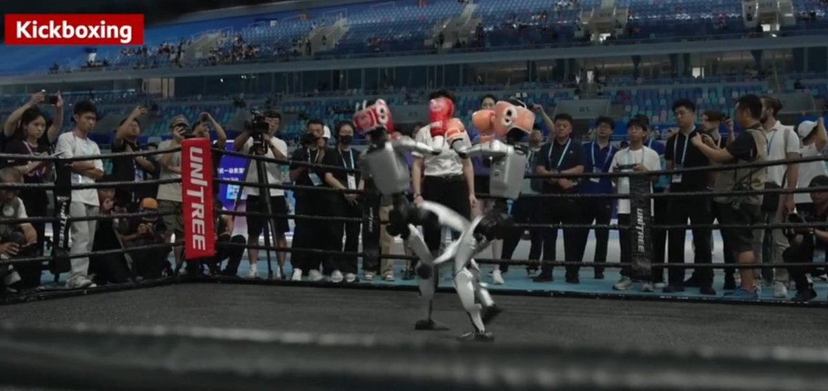 zaro_base's tweet photo. (Yes it's real) Robots competing in sports sounds crazy.
But that’s kind of what Pixelverse feels like. A place where games, and competition all come together.

It’s not just playing. It’s building, fighting, and proving who’s the best.
#PIXFI

(11 days ago ↓) https://t.co/KdxjwJNq7b