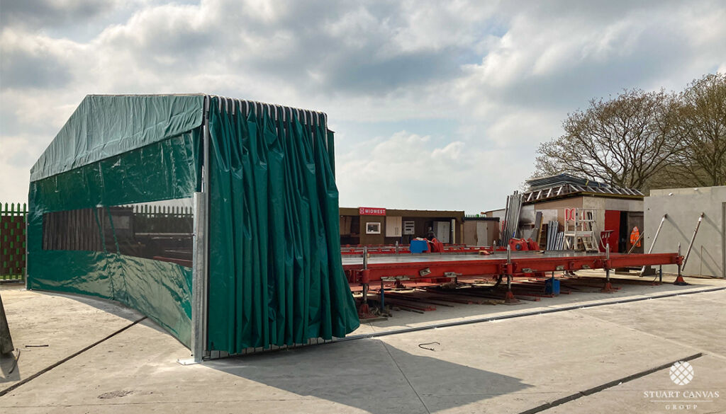 StuartCanvas's tweet image. When you need coverage one day and open access the next...
Our retractable tunnels expand and retract with ease, giving you full control.
🚛 Ideal for vehicle loading zones, player entrances, and more
📲 Book a site survey today!
#RetractableCovers #FlexibleDesign #StuartCanvas