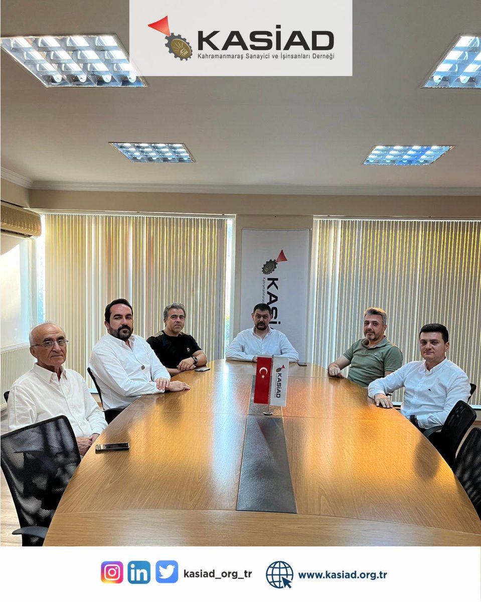 14 Temmuz 2025 tarihinde gerçekleştirdiğimiz 15. Olağanüstü Genel Kurul’un ardından,
Efa Bilişim firması adına Erkan Arıkan ve Adem Bekmez, Yönetim Kurulu Başkanımız İsmail Dinçer’e hayırlı olsun ziyaretinde bulundular.