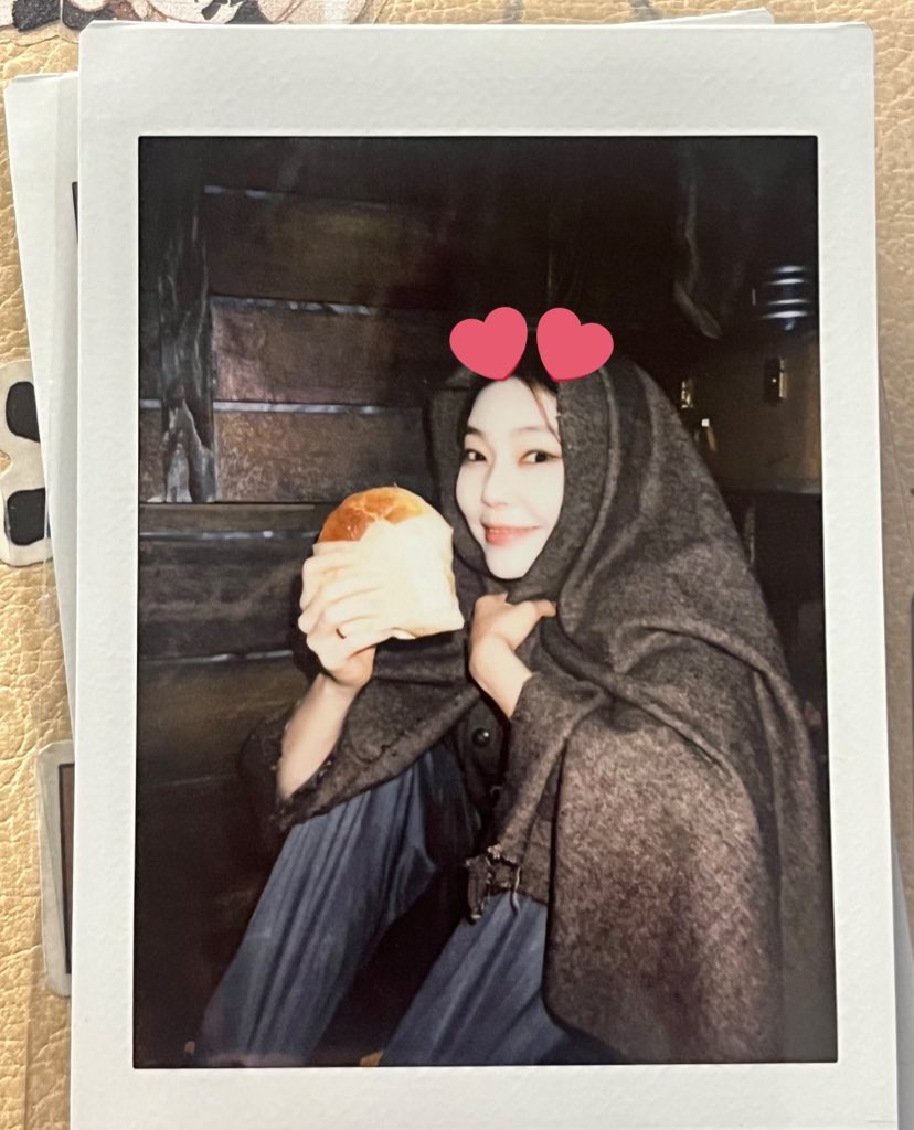 참을 수 없습니다..
제 젼석주 레전드 슈크림고양이 폴라
공유합니다….