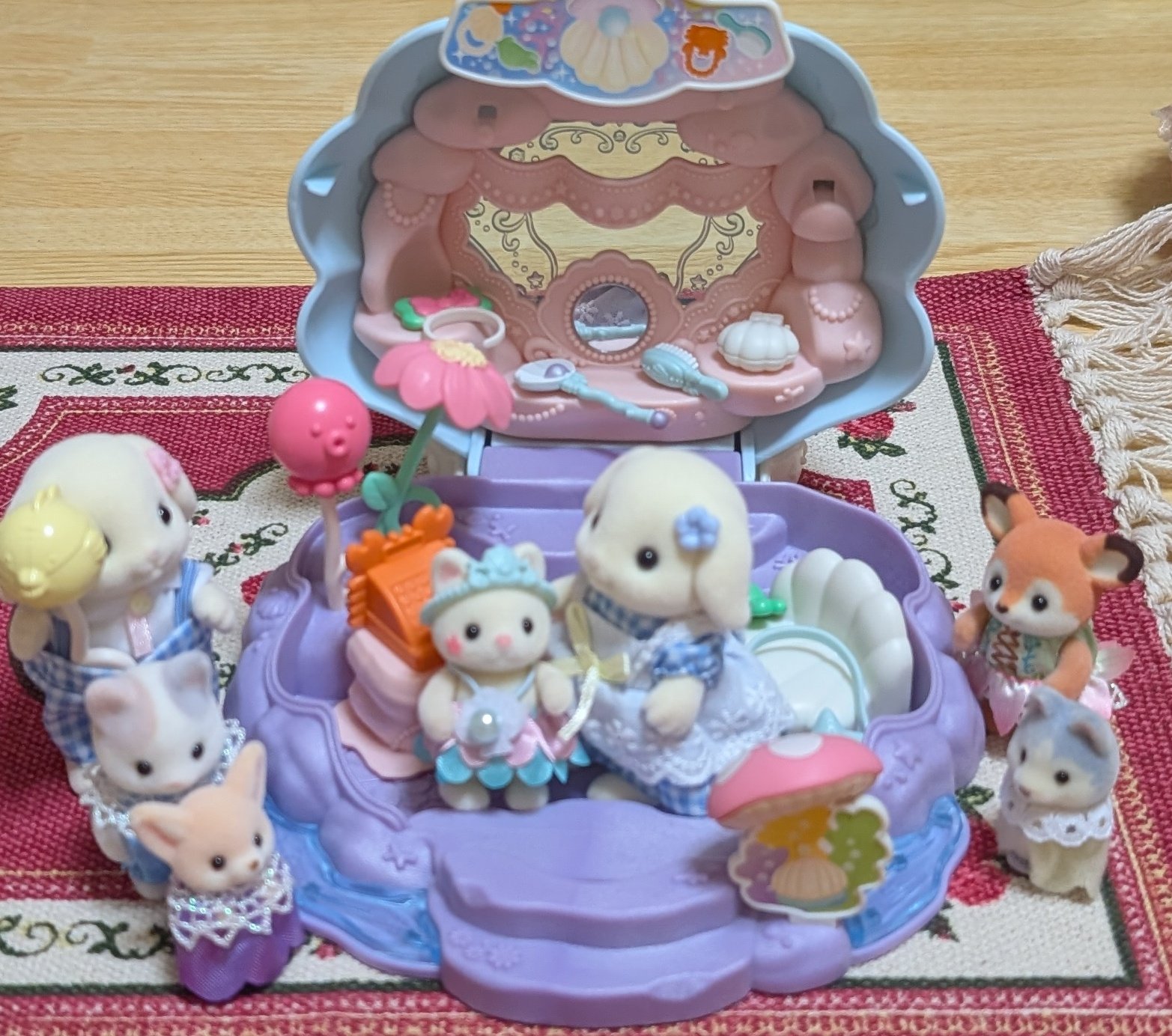 【まーちゃんさま】* vintage ❀ シルバーの かわいいお魚さん まーちゃんさま】* vintage ❀ シルバーの かわいいお魚さん