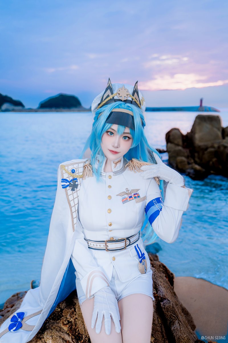 Helm💙

#NIKKE 
#NIKKE夏2025 
#NIKKEcosplay