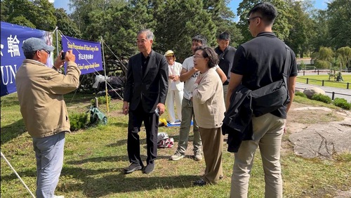 Finland: Former Hong Kong Chief Executive Threatens Falun Gong Practitioners
en.minghui.org/html/articles/…