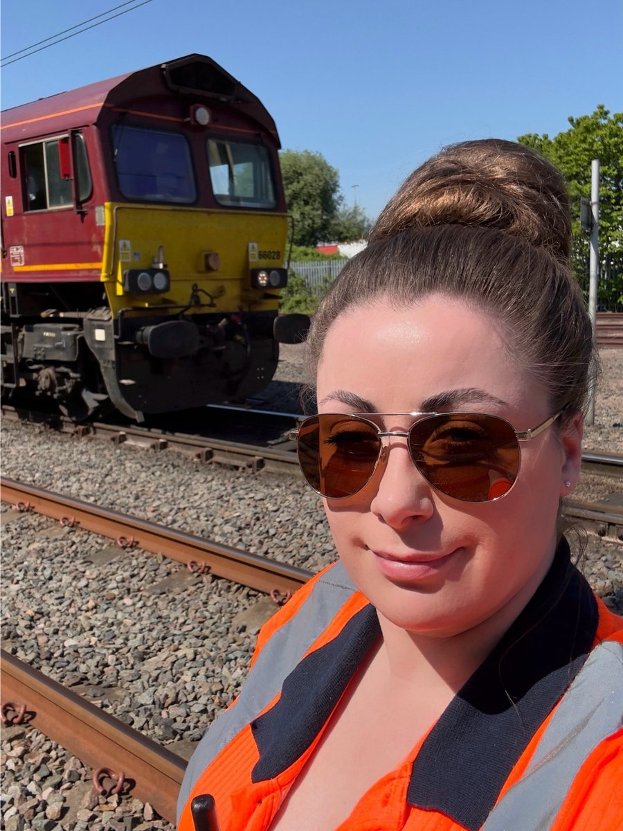 Amy Elizabeth tweet media