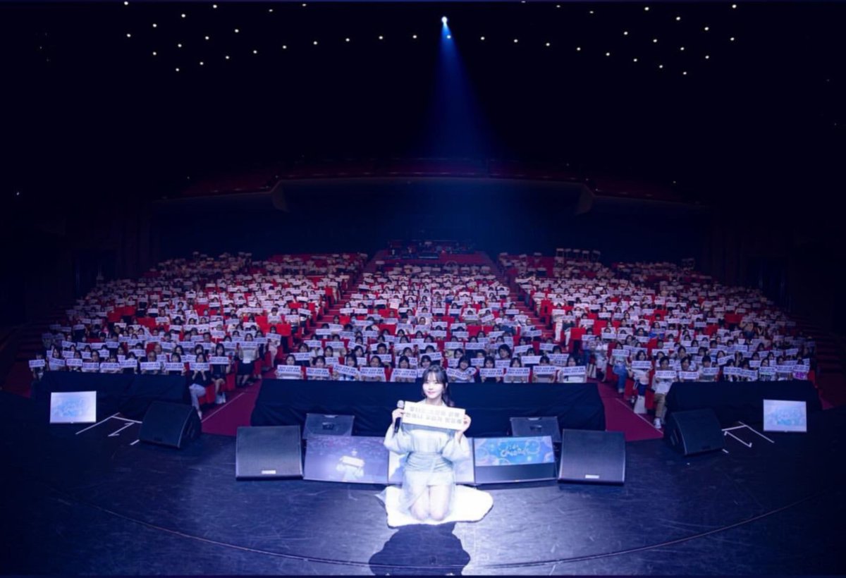 KSH_daily's tweet photo. 📸  [ 260825 ] 

Fanmeet Day 2 in Japan ❤

#KimSoHyun #KIMSOHYUN #KimSohyun #SOGOODDAY #SOGOODDAYinJapan #김소현 https://t.co/LSLSV4BbOD