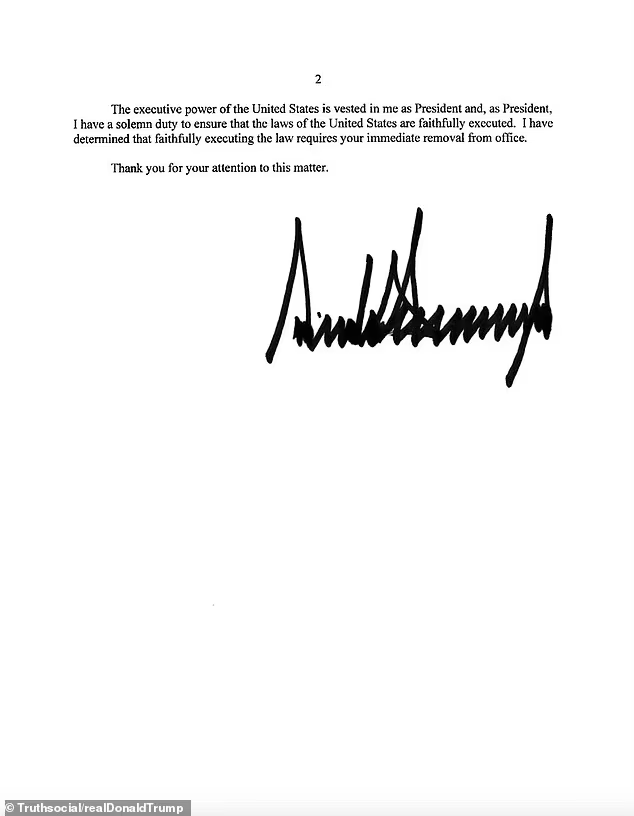 ScaryEurope's tweet photo. NOW‼️ Federal Reserve governor 'fired' by Trump ‼️
Donald Trump fired Federal Reserve Governor Lisa Cook late Monday, all but guaranteeing a replacement that would back the president's calls to slash interest rates 🔥
#DonaldTrump #donaldtrumpforpresident #fired #FederalReserve #Governor #LisaCook @realDonaldTrump