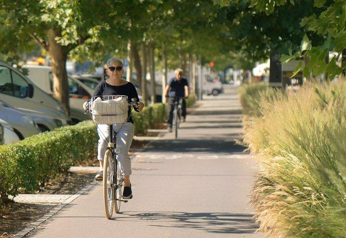 Boenau's tweet photo. Retired boomers would have the freedom to ride a bicycle for short trips if planners planned for it. https://t.co/WN19kDMvTz