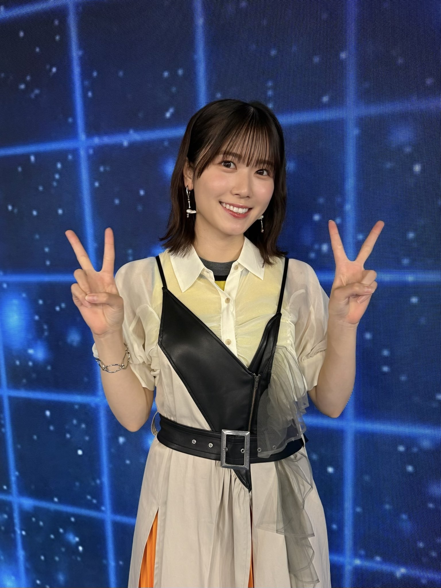 丹生明里 ケヤフェス パフォーマンス オープニング 紅白 生写真 12種コンプ Nibupage【丹生明里ちゃん非公式ファンサイト】 (@Nibupage22) / X