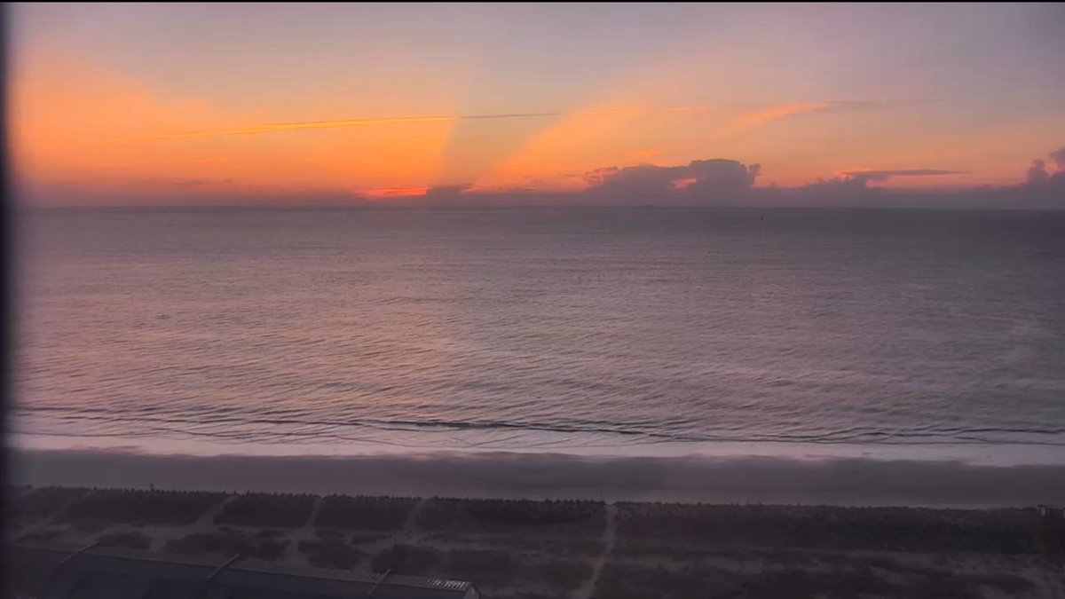 Andrew Gorton WTOC (@andrewgortonwx) on Twitter photo Offshore clouds are blocking our view of the sun early this morning, but they're creating a cool cloud shadow near Tybee Island! Offshore clouds are blocking our view of the sun early this morning, but they're creating a cool cloud shadow near Tybee Island!