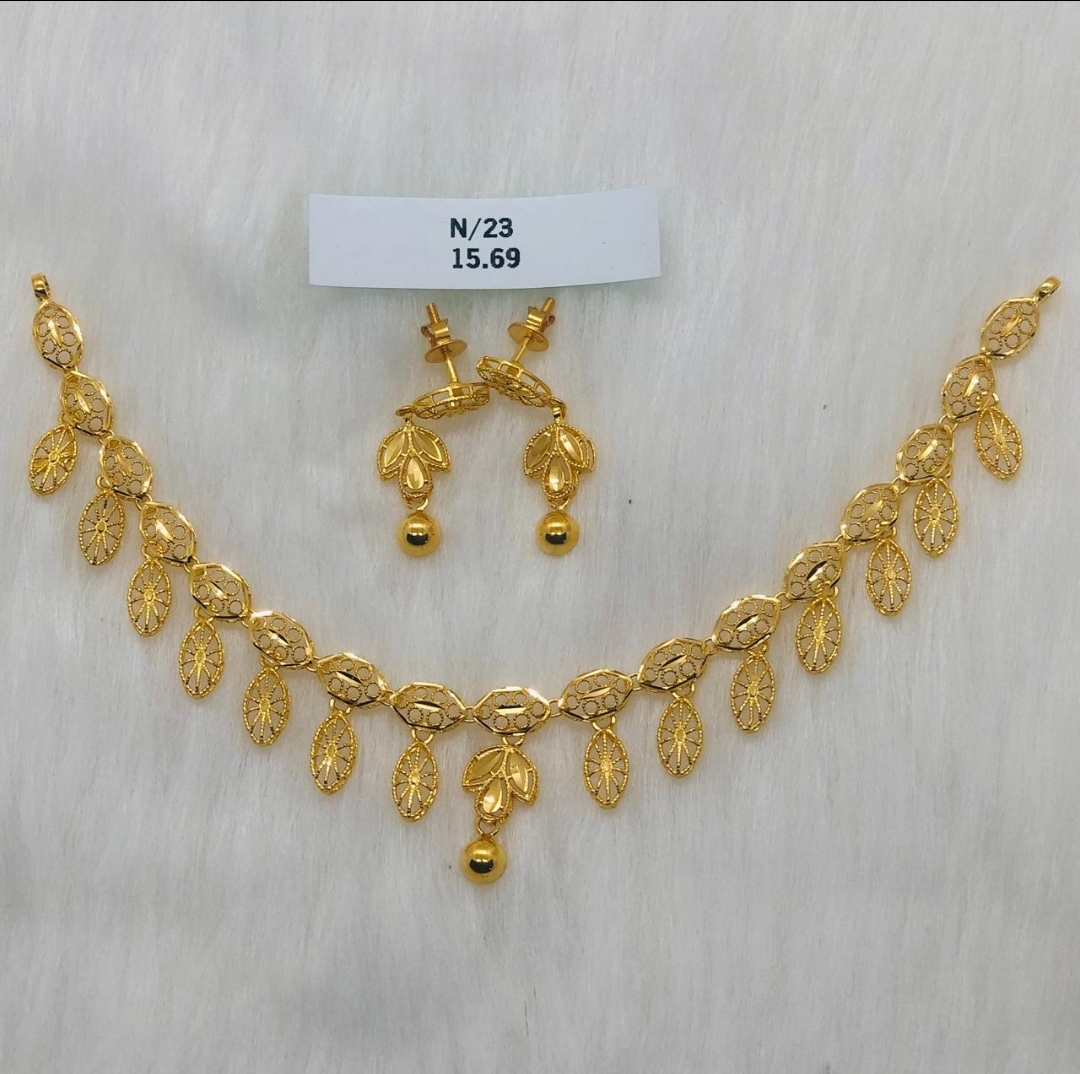 deepshreejewel's tweet photo. NeklaceNeklace Jewellery Weight 15.690..For more info visit...https://t.co/jCVlt5HL2l https://t.co/MVutXD3V1a