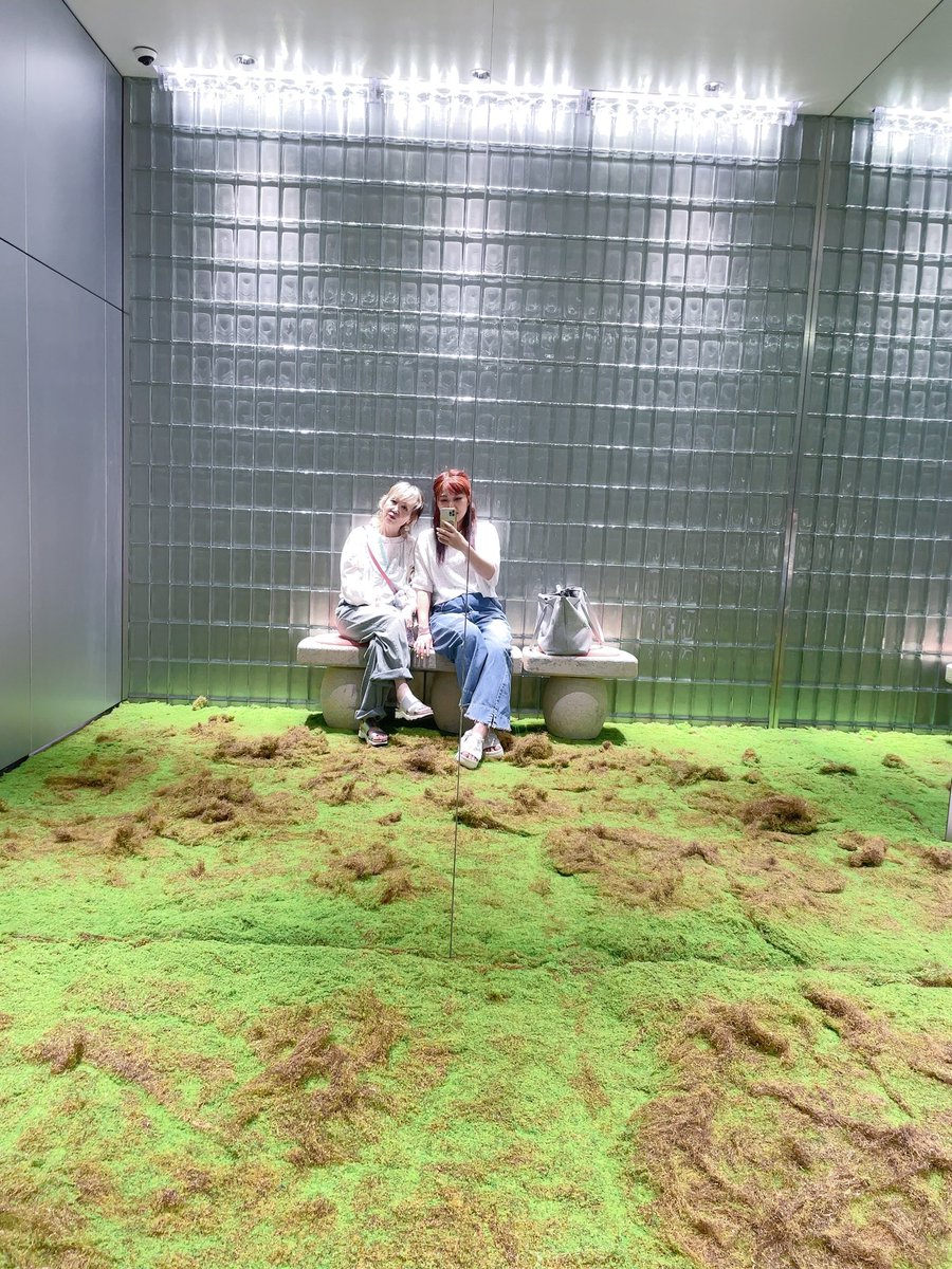 nyarinnao's tweet image. 昨年渡韓した際に聖水の路面にお邪魔したブランドが表参道にオープン🔵

接客や内装、商品、いろいろなことが勉強出来るのもリアル店舗ならでは。

改めてお店の意義を感じる訪問でした。

#adererror