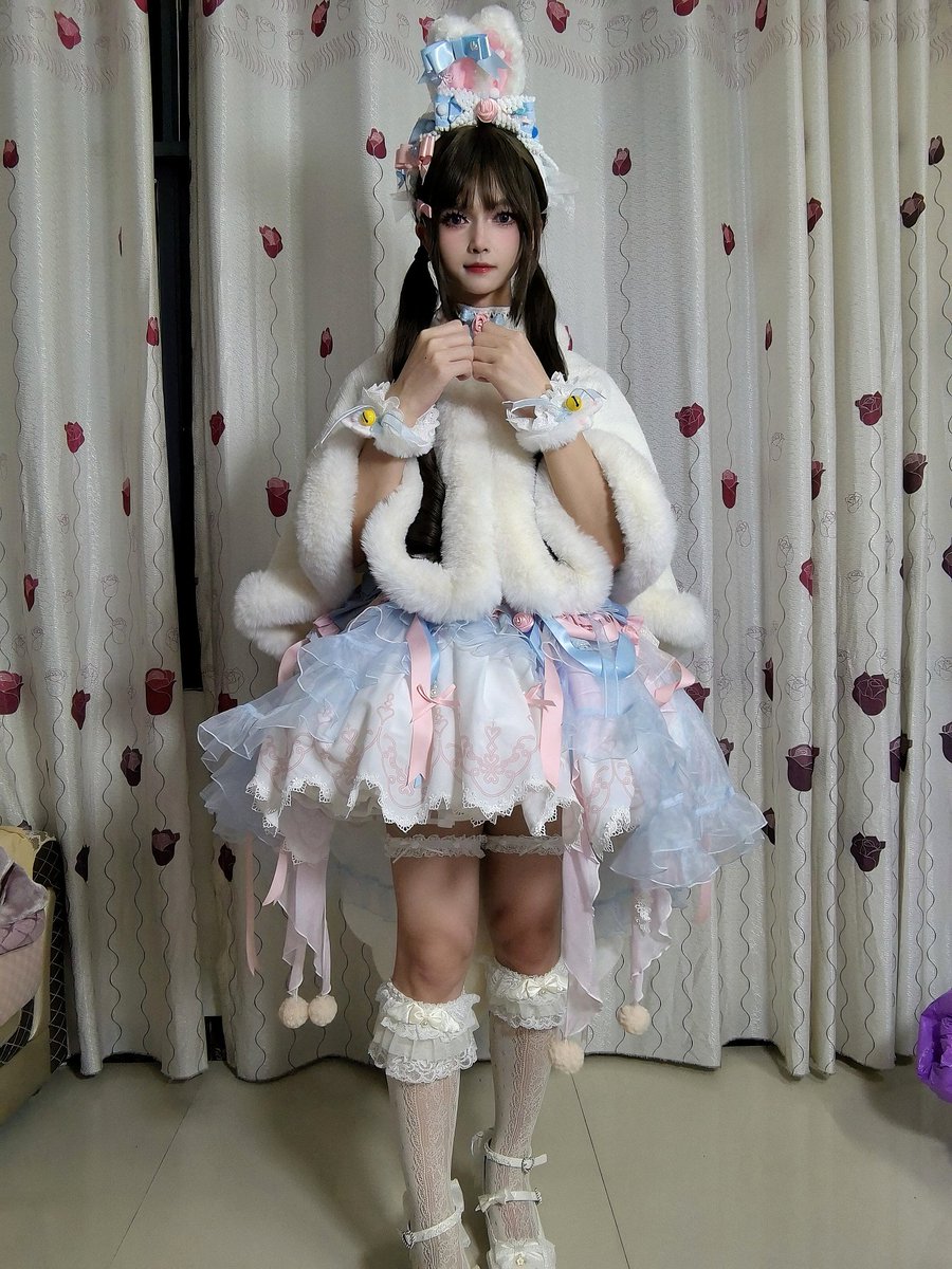 喵震一天 tweet media