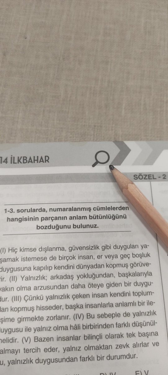 Şuan anlam bütünlüğünü bozan benim kütüphanede olmam 
Tatilde olmam gerekirken.