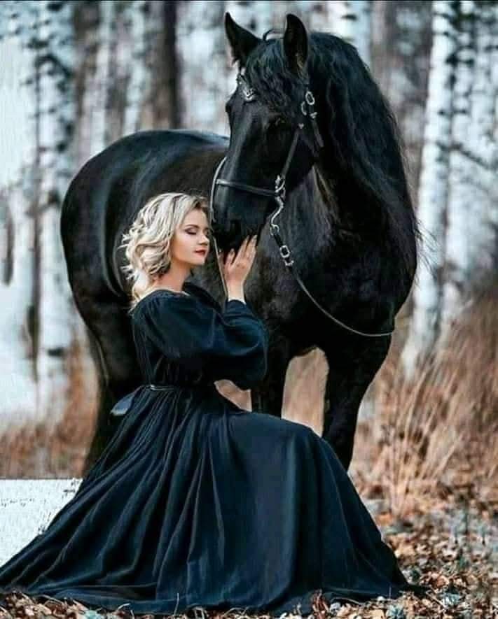 -

.
.
.

قيل لي يومــاً  :
ما الفـرق بين القلـب و الــرُوح ؟
فقلـت : القلـب ملك للجسد
يحب من يشـاء ويكـره من يشـاء
ولكن : الــرُوح من أمـر  ربي
و هـو بهـــا أعلـم

🖤🖤

.
.
.