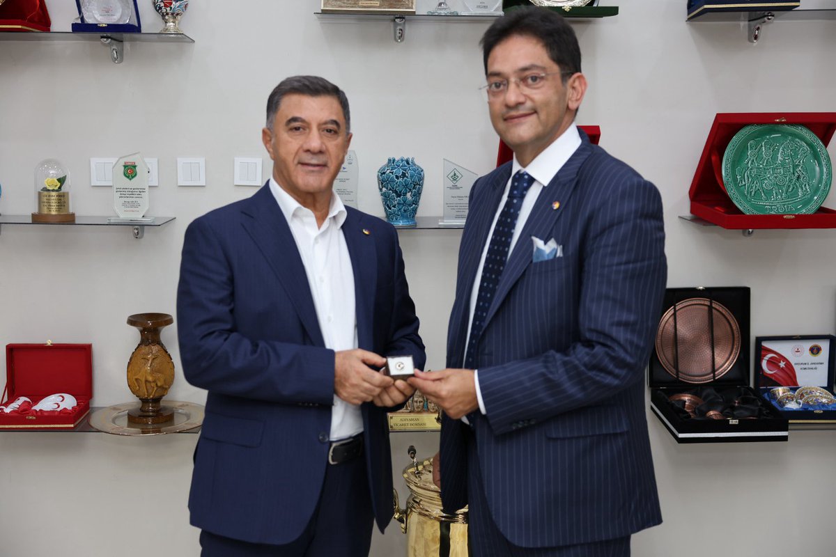 Mezopotamya ÜPAK Doğu ve Güneydoğu Anadolu Bölge Toplantısını Erzurum'da gerçekleştirdik.Ev sahipliklerinden dolayı Erzurum TB Başkanımız Hakan Oral,Meclis Başkanı Yavuz Güney ve ekibine teşekkür ederim. 
<a href="/ErzurumTB/">Erzurum Ticaret Borsası</a>