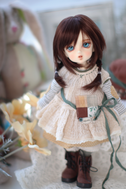 Hodoo – Sweet and charming, with bright eyes and a cozy country style that feels straight out of a fairytale. 🌼✨

#BJDCrobi #BJDdoll #Hodoo #BallJointedDoll #ABJD #ResinDoll #BJDcollector #BJDstagram #BJDfashion #BJDcommunity #BJDlover #BJDlife #BJDworld #BJDstyle #BJDcutie