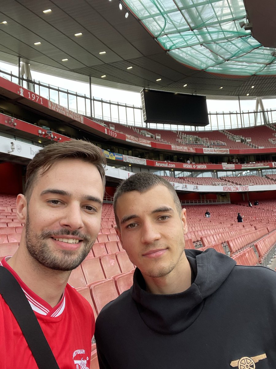 ArtistInternet's tweet photo. @jonasz_zasowski Dzięki Jakub😍🤛🏻 https://t.co/ZwfjaOWOoQ