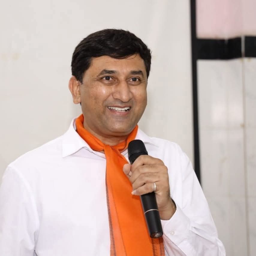 Minesh Vaghela (@mineshvaghela96) on Twitter photo 💐 અમદાવાદ મ્યુ. કોર્પોરેશન પક્ષના પૂર્વ નેતા, સરસપુર વોર્ડના કાઉન્સીલર શ્રી <a href="/BJPBhaskarBhatt/">Bhaskar Bhatt</a> જી ને જન્મદિવસ પર ખૂબ ખૂબ શુભેચ્છાઓ 🎂
ઈશ્વર આપને ઉત્તમ સ્વાસ્થ્ય અને દીર્ઘાયુ પ્રદાન કરે એવી પ્રાર્થના.
🙏🏻 #મિનેષ_વાલ્મિકી_બોપલ_ઘુમા 🙏🏻
*. . . . . #ભારતીય_જનતા_પાર્ટી . . . . .* 💐 અમદાવાદ મ્યુ. કોર્પોરેશન પક્ષના પૂર્વ નેતા, સરસપુર વોર્ડના કાઉન્સીલર શ્રી <a href="/BJPBhaskarBhatt/">Bhaskar Bhatt</a> જી ને જન્મદિવસ પર ખૂબ ખૂબ શુભેચ્છાઓ 🎂
ઈશ્વર આપને ઉત્તમ સ્વાસ્થ્ય અને દીર્ઘાયુ પ્રદાન કરે એવી પ્રાર્થના.
🙏🏻 #મિનેષ_વાલ્મિકી_બોપલ_ઘુમા 🙏🏻
*. . . . . #ભારતીય_જનતા_પાર્ટી . . . . .*