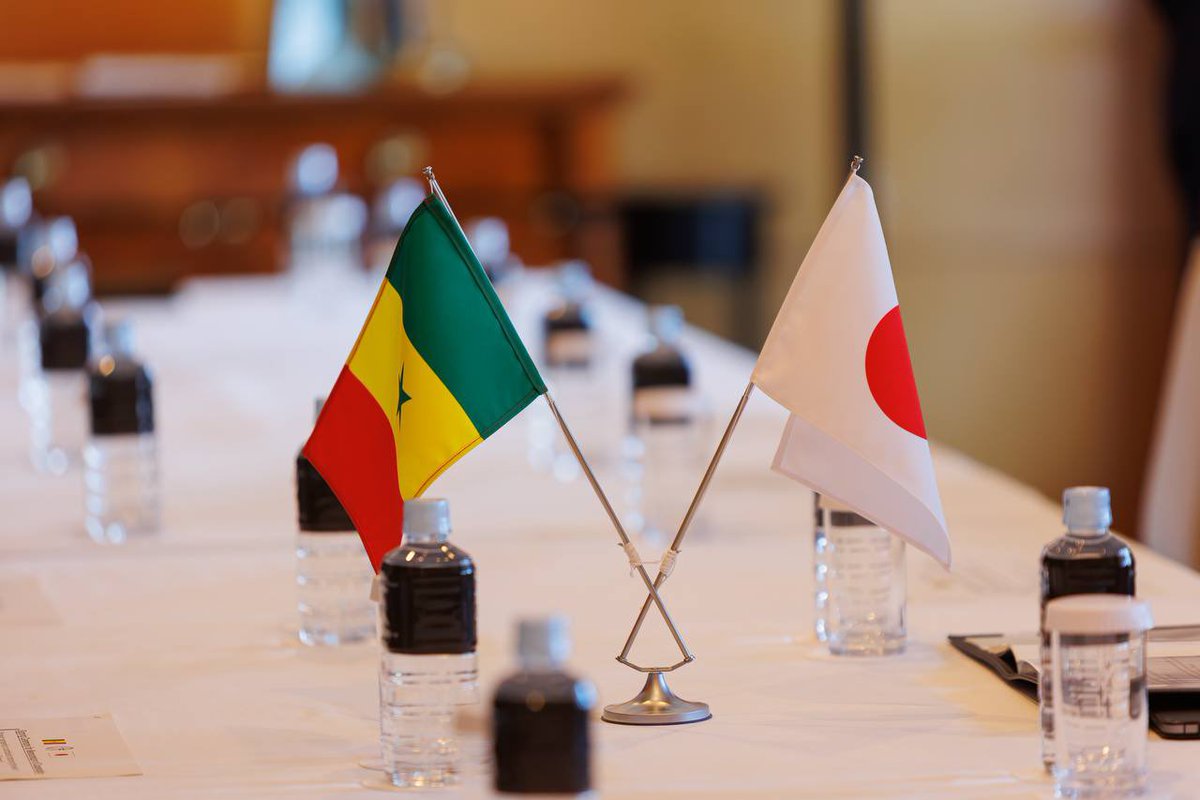 Au terme de ma visite officielle au Japon, marquée par la TICAD 9 et la Journée du Sénégal à l’Expo universelle Osaka-Kansai 2025, je voudrais exprimer ma gratitude à Sa Majesté l’Empereur Naruhito, au Premier Ministre  Shigeru  Ishiba, ainsi qu’au peuple japonais ami pour