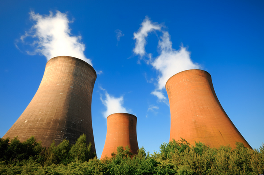 🇩🇪 Alemania cerró 2024 con 59 % renovables y su primer año completo sin nuclear.

La electricidad bajó un 16 % en el mercado mayorista.

La geotermia, estable y constante, también reduce costes: –16 % en 2024 y nuevas tecnologías que abaratan la instalación >20 %.