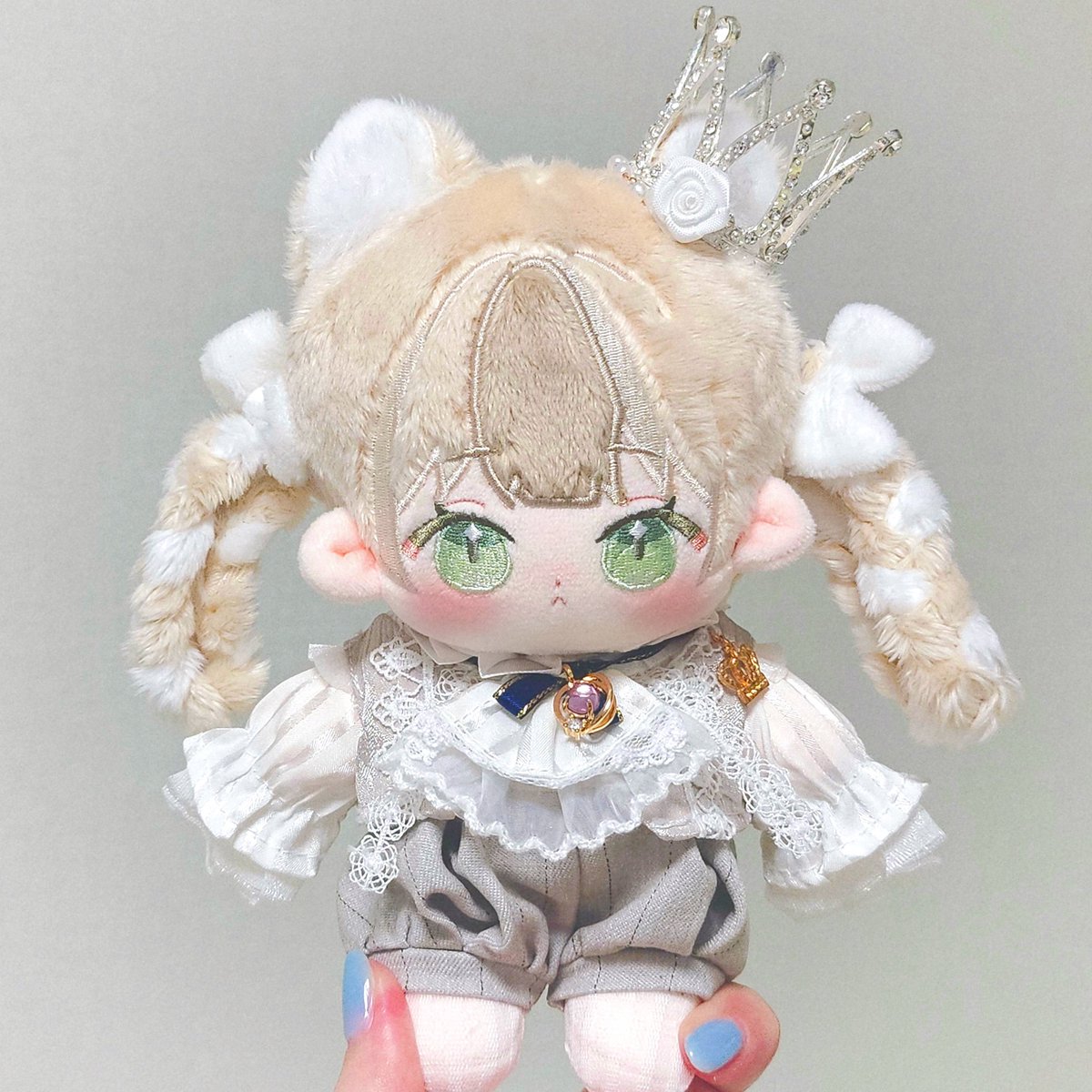 내 첫 15깅,,,,,,너무 이뻐💚🐱
#무속성_묘나카