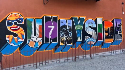 Mural is back🌞...
youtu.be/ghLWjyOOLno?fe…
<a href="/StevieWonder/">Stevie Wonder</a> #SunnysideQueens