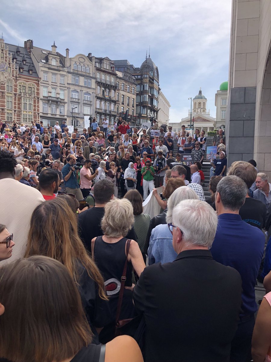 alainger's tweet image. Hommage à Bruxelles aux 219 journalistes palestiniens assassinés dans la bande de #Gaza . #FIJ #journalismisnotacrime