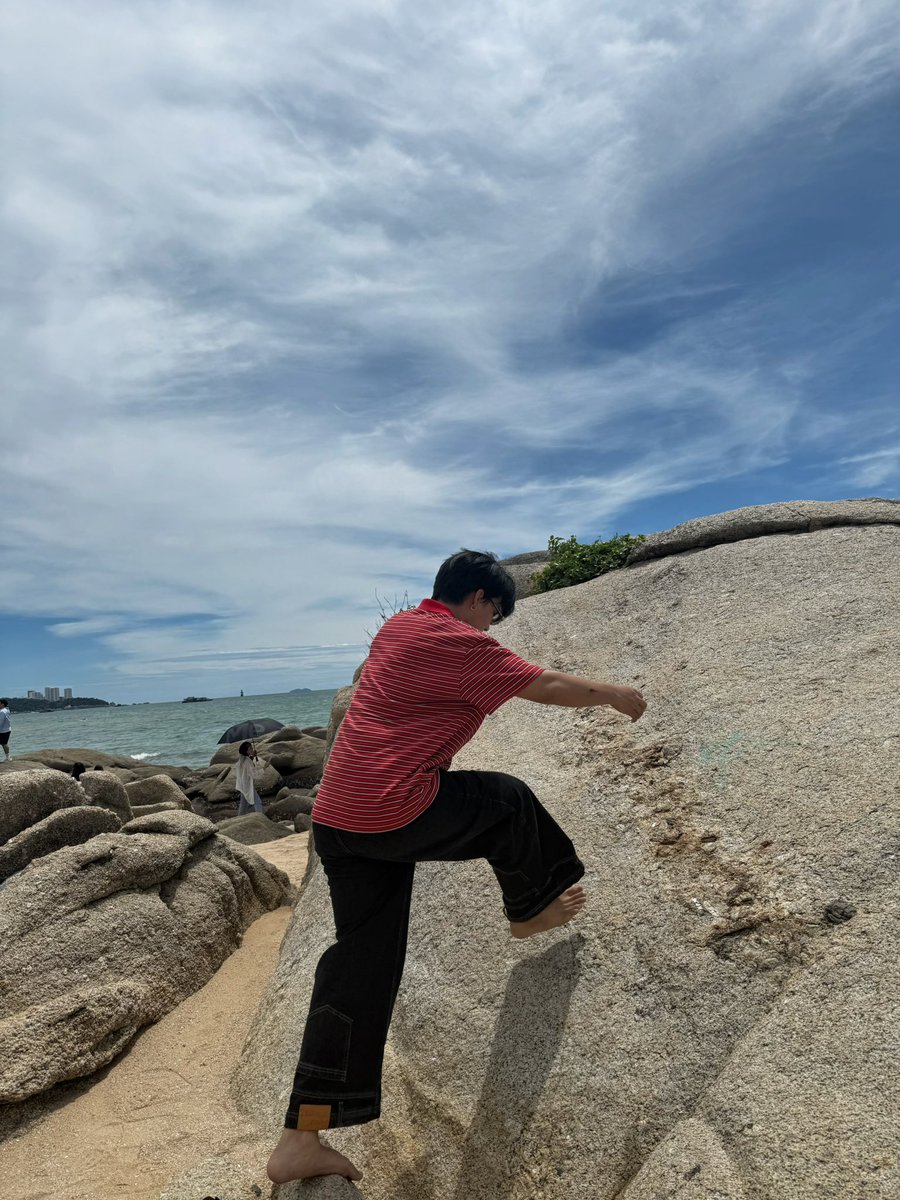 รางวัลคนเก่งกั้บ ขอบคุณสำหรับวันนี้นะค้าบบ 2 งวดลวดๆ ทุกคนเก่งมากๆ กั้บๆๆๆ 🥺❤️

#FortFTS #ComeFortZon #BabyFeat