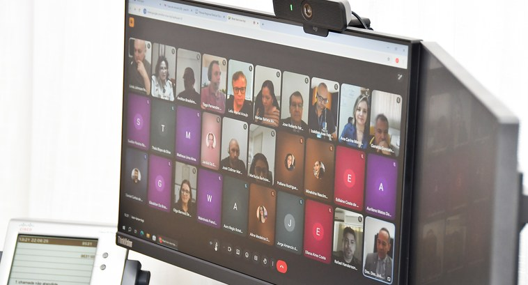 ⚖️Corregedor regional eleitoral do Tocantins conduz reunião de alinhamento com as zonas eleitorais para o biênio 2025-2027. Encontro foi realizado de forma virtual na última sexta-feira, 22.

➡️: u.tre-to.jus.br/I2UBW