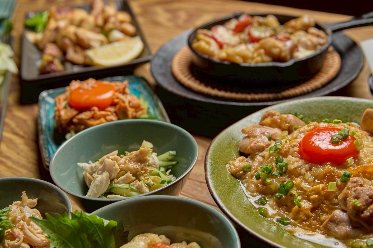 9月3日(水)よりエビスコ酒場はリニューアルオープン。 

鶏メニューを中心とした鶏居酒屋へ、生まれ変わります❗　

9月1日、2日は店休とさせていただきます。

スタッフみんなで新メニュー開発に励んだこの夏。
新メニューはどれも絶品です😉

ご予約はお早めに。
#ddtpro 
#錦爽どり
#エビスコ酒場