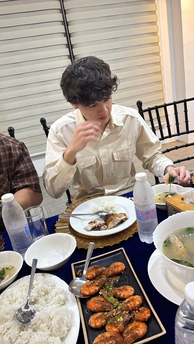 AZ also posted pictures of Charlie and Josh on her broadcast channel. 

Broadcast channel: instagram.com/channel/AbaAiN…

AZa HAMUNGAYA FESTIVAL
AZa HAMUNGAYA FESTIVAL
#AZMartinez | AZ Martinez