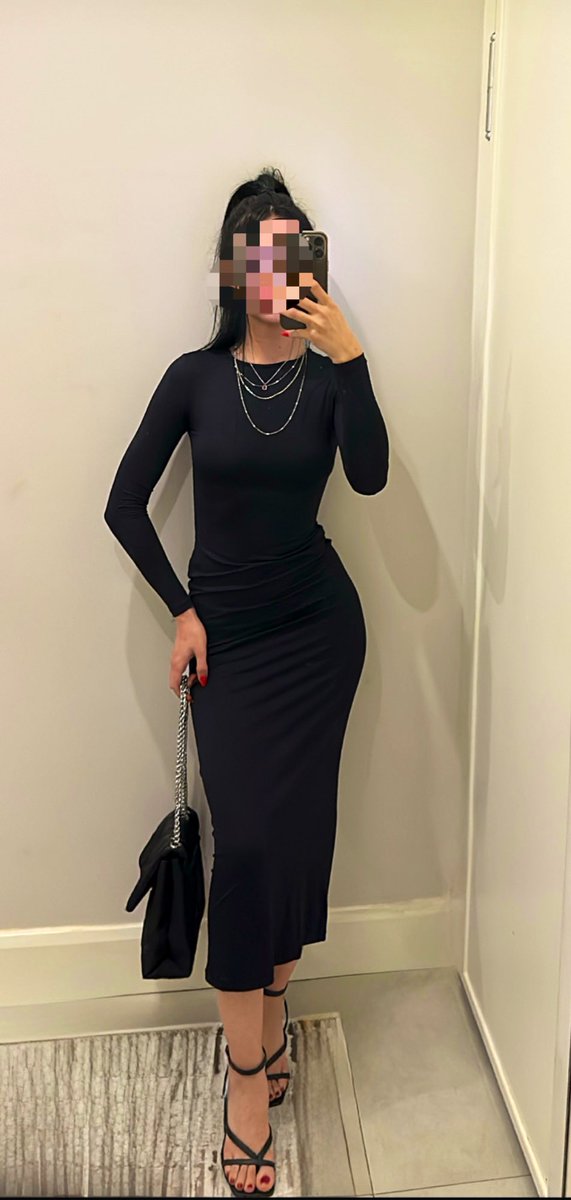 Galeriyi kurcalayip buldum sizin icin 😋 Kum saati gibiyim diye bosuna demiyorum 🫠