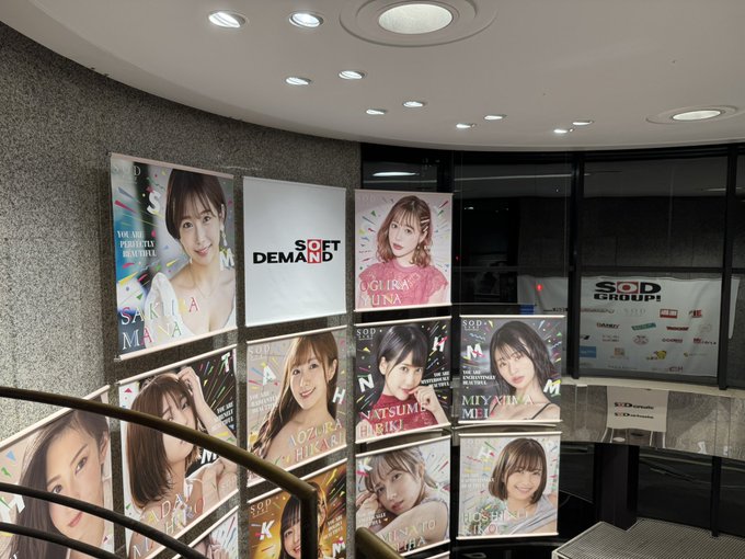 淫らな発表会に誘われたぜ👀 