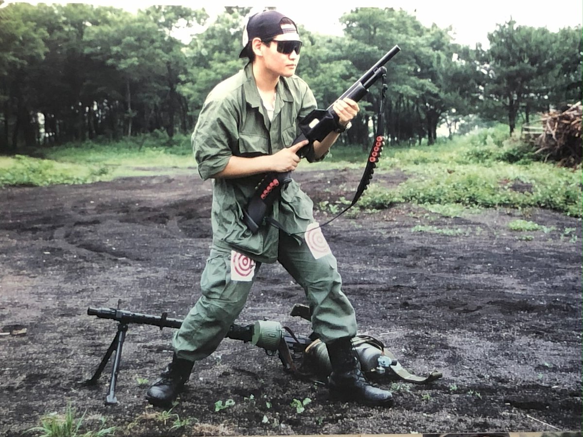 月刊コンバットマガジンが今月号で休刊。自分は1990年から93年まで編集部員として在籍してました。現在も活動できるのはコンバットマガジンのお陰です。昨年までライターとして執筆もあり、本当に感謝しかありません。ありがとうございました。現在は業界が厳しい時代ですが、ユーザーの皆さん、今後も