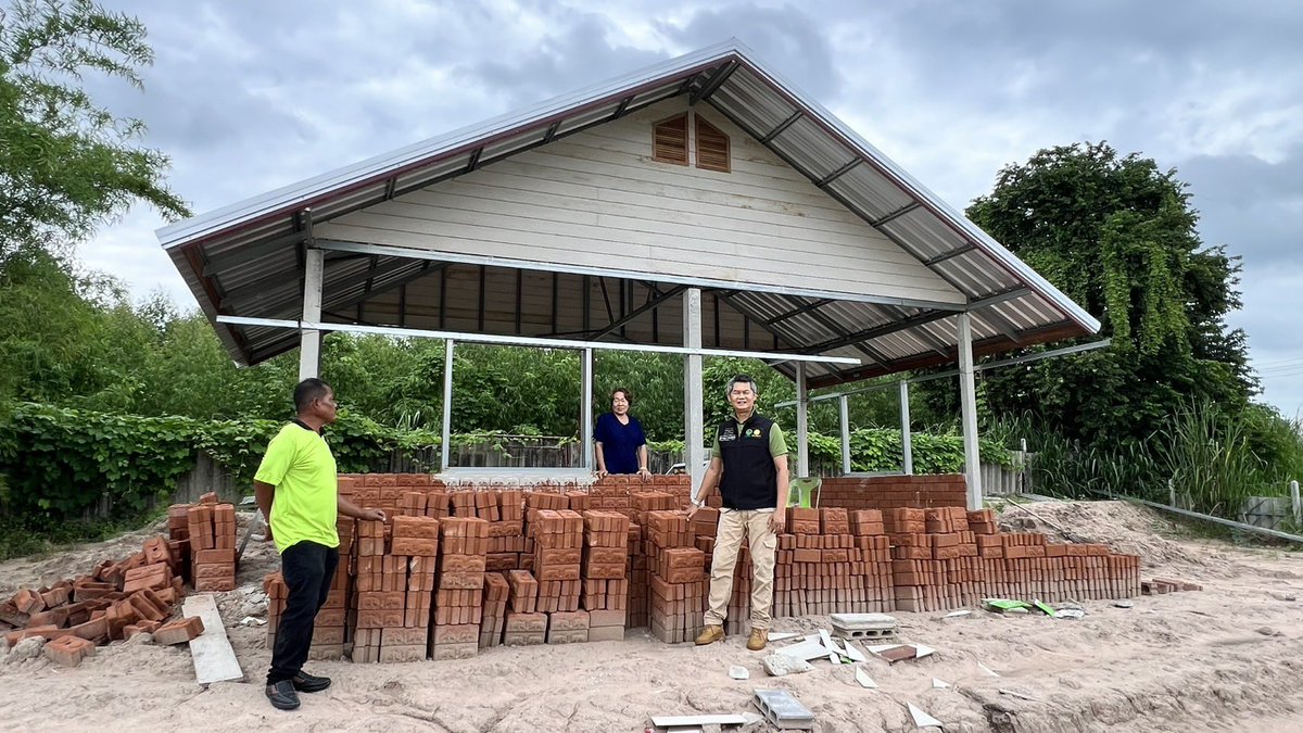 ULandbank's tweet image. “ธนาคารที่ดิน” ตรวจติดตามความคืบหน้าโครงการบ้านมั่นคงชนบท ในพื้นที่วิสาหกิจชุมชนไร่นาสวนผสมเกษตรกรฐานรากช่องโคพัฒนา โคราช 
#ที่ดินเพื่อคนไทย
#ลงทะเบียนhttps://ที่ดินเพื่อคนไทย.labai.or.th
#www.labai.or.th
#labai