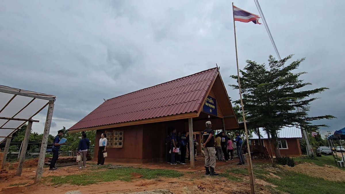 ULandbank's tweet image. “ธนาคารที่ดิน” ตรวจติดตามความคืบหน้าโครงการบ้านมั่นคงชนบท ในพื้นที่วิสาหกิจชุมชนไร่นาสวนผสมเกษตรกรฐานรากช่องโคพัฒนา โคราช 
#ที่ดินเพื่อคนไทย
#ลงทะเบียนhttps://ที่ดินเพื่อคนไทย.labai.or.th
#www.labai.or.th
#labai