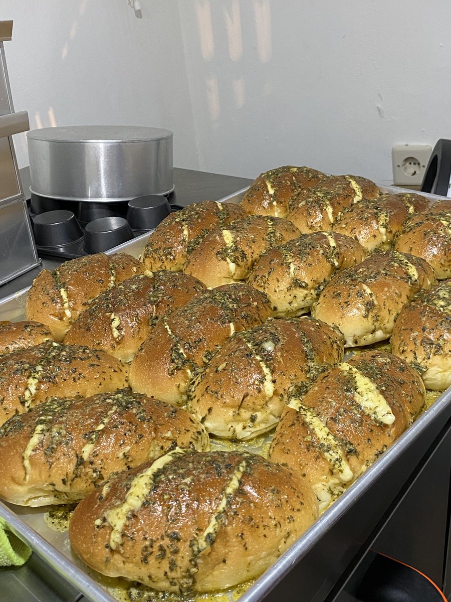 Bismillah, boleh tolong bantu RT ya🩵

Aku buka PO kembali untuk soft sourdough nya, variannya nambaah lagi nih ges🤙🏻. 
Price list &amp; katalog ada di WA ya🩵

📦Bogor via PAXEL
📦jumat 29 agustus

Yang belum coba, yuk cobain. 
Bisa langsung WA 👇🏻
wa.me/6285156320433