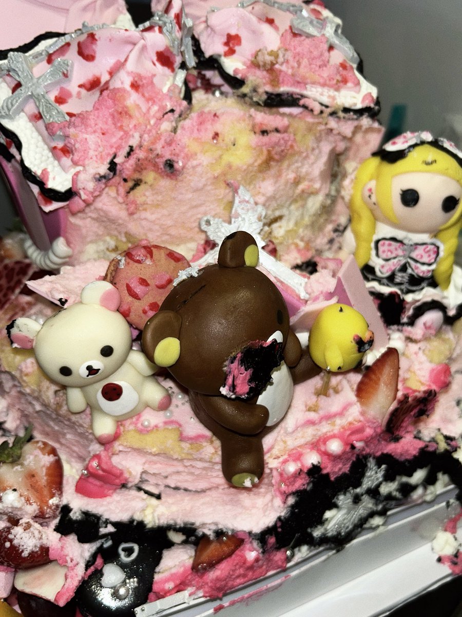(՞⸝⸝•̀㉦•́⸝⸝՞)🎀🍓