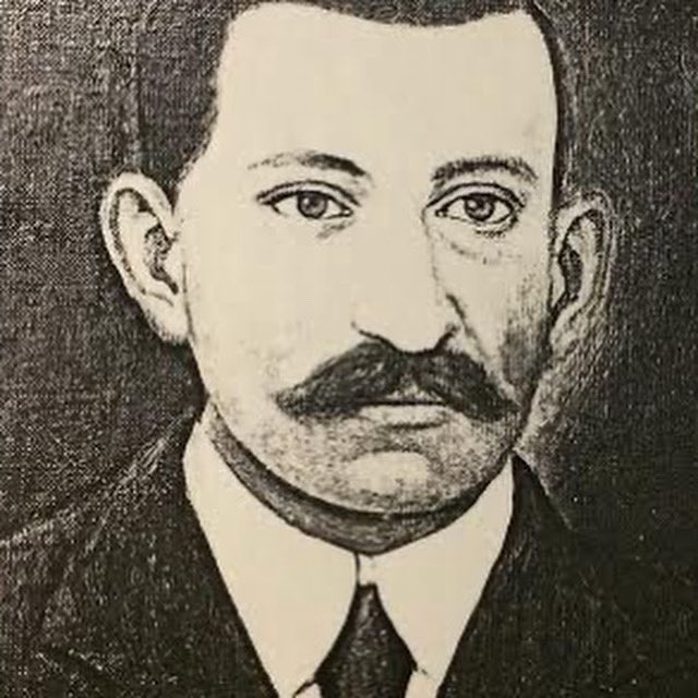 Born in Warsaw, Poland in 1896, my Great-Grand Uncle Sol bravely built a new life in America, becoming a U.S. citizen in 1925. He married Rose Artstein and had two children, Albert and Mildred. He passed away in 1968, at age 72 but his memory lives on. Happy Heavenly Birthday!