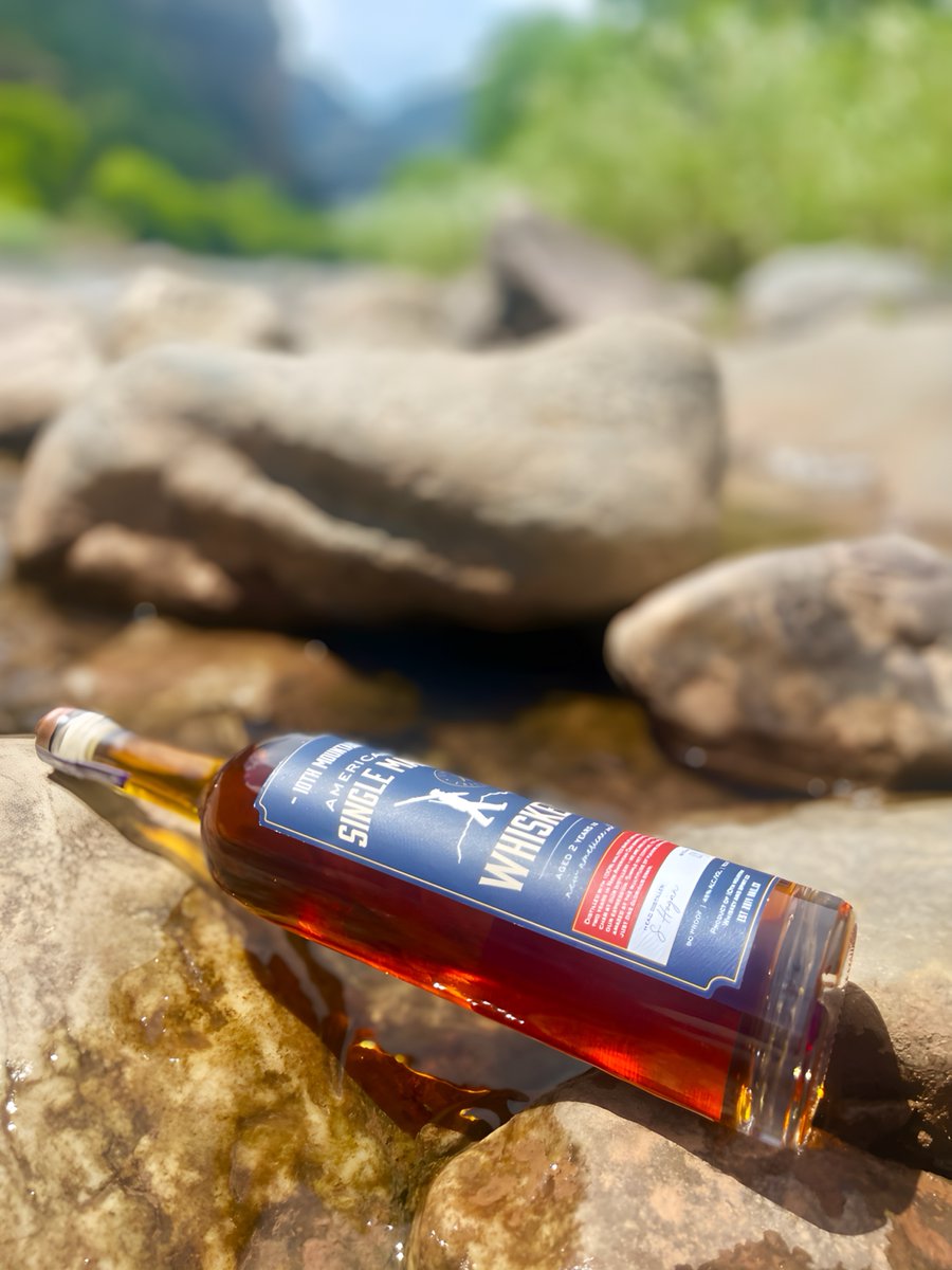 10thmtnwhiskey's tweet image. If you had a message to put in a bottle, what would it be? 
#messageinabottle #10thMountainWhiskey #americansinglemalt