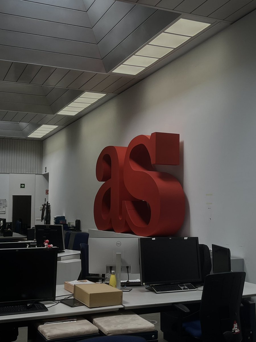 ConferenceESP's tweet image. Ayer fue mi último día en @diarioas. Han sido 6 meses de stories y piezas diarias que han tenido gran alcance. Dar las gracias, también, a @mtovarnfl por ofrecerme la oportunidad.

📩 Y, por supuesto, abierto a nuevos retos profesionales y a seguir contando historias donde sea.
