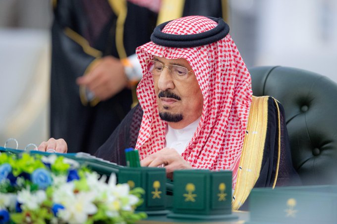 عاجل | مجلس الوزراء السعودي برئاسة خادم الحرمين الشريفين الملك سلمان بن عبدالعزيز يوافق على: - نظام نزع ملكية العقارات للمصلحة العامة ووضع اليد المؤقت عليها - الإستراتيجية المحدّثة لتطوير منطقة عسير 
