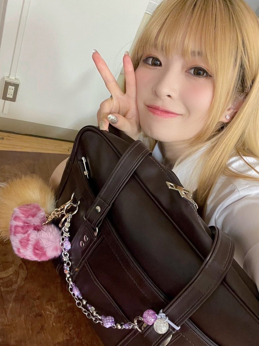 【ブログ更新 小川彩】 どこかの偉い人が言った。青春とは人生のある時期ではなく心の持ち方のことだって。　#奏のララ dlvr.it/TMhj4L