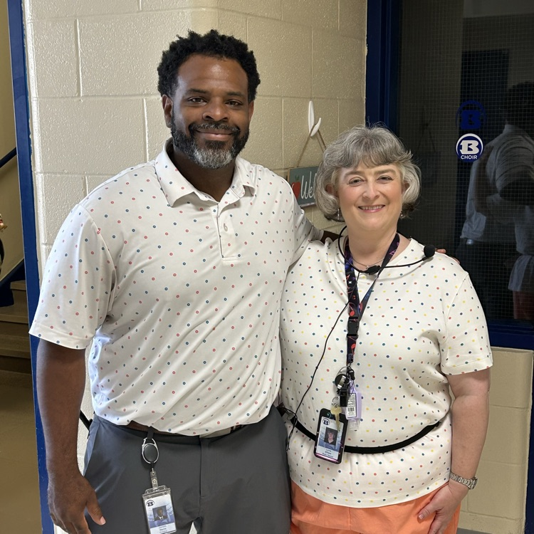 It's bAaAaAack! Twinning Tuesday! 
First up: 
Dr. Harris and Ms. Chism OOTD is a polka dotted shirt! 
🤩🤩🤩