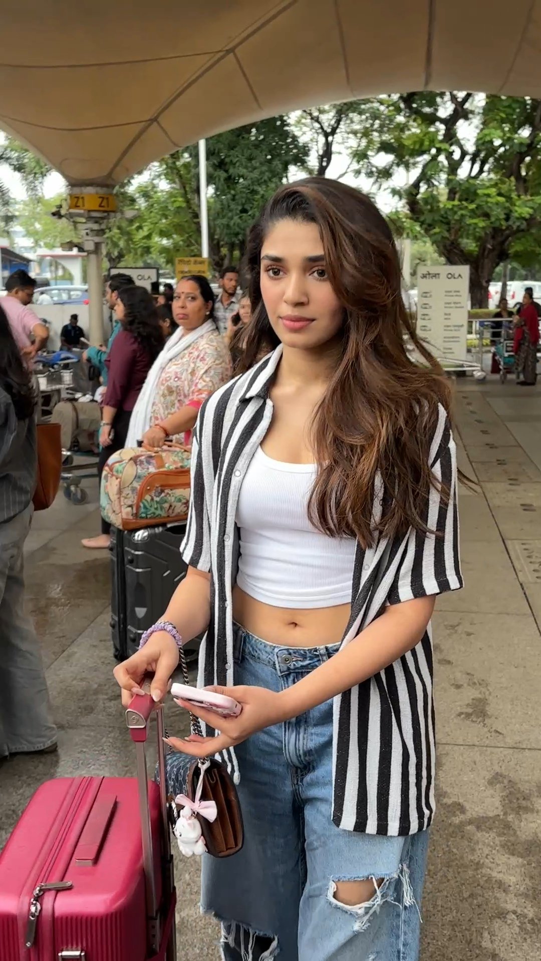 Krithi Shetty Looks Stunning in Her First Ever Navel Reveal – Photos You Can’t Miss