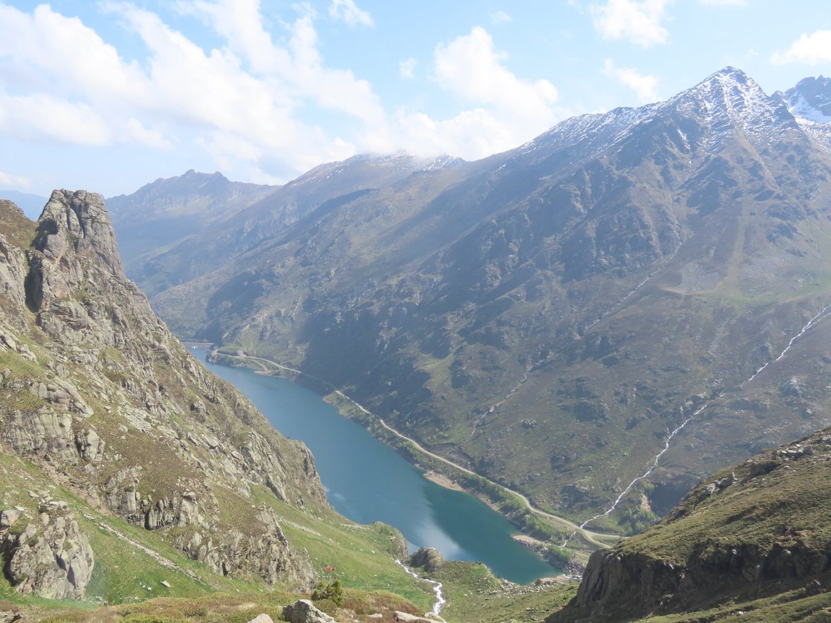 En raison de la situation hydrologique tendue, de nouvelles restrictions sur la consommation d'eau ont été mises en place en Haute-Garonne depuis le 23 août. La Garonne a bénéficié de lâchers massifs, évitant les restrictions.
👉 Interview de J.-M Fabre : urls.fr/rfoxcf