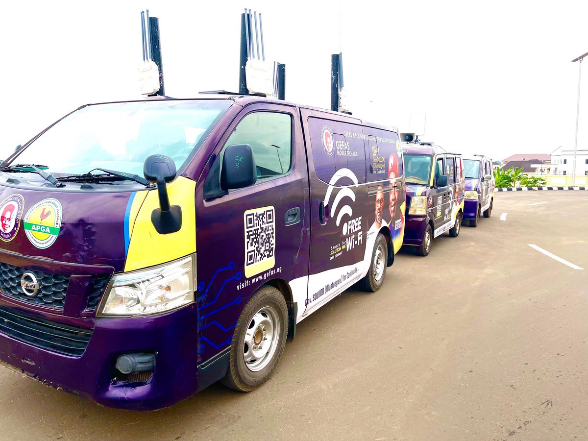 Gefasoludo's tweet image. GEFAS just went beast mode!🚀🔥

From 2 to now, 3 fully loaded GEFAS #MobileTechHub buses tearing through the streets, schools, communities, and markets as INTERNET ON THE GO!!! 

A milestone powered by Gov @CCSoludo vision for a smart, connected Anambra. #VoteSoludoIbezim2025